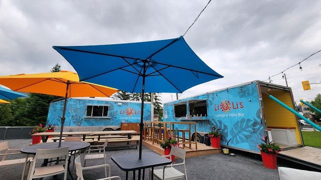 Li Li's Lounge and Patio Bar